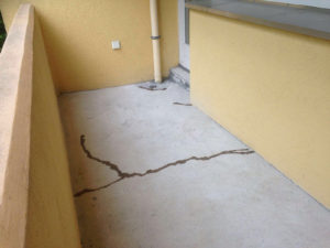 Getek Bodenbeschichtung Betonboden Balkon vorher